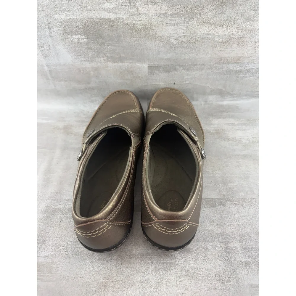 Clarks Collection Metallic Bronze Leather Slip On Loafers Women Sz 7.5M